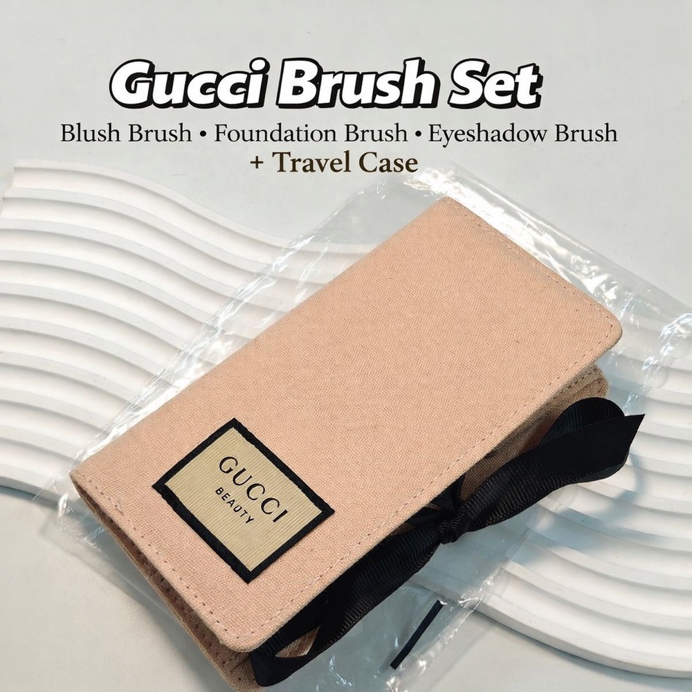 Gucci Beauty Brush Set – Blush, Foundation & Eyeshadow + Travel Case